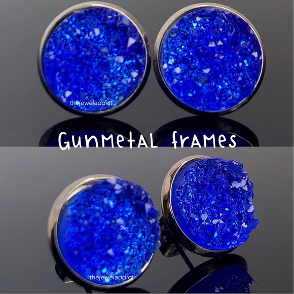 3/$15🎀classic blue geo crystal faux druzy studs - Picture 6 of 13